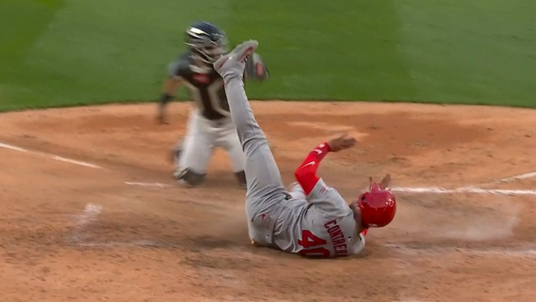 Willson Contreras Steals Home - 6 - Redbird Report Willson Contreras Steals Home